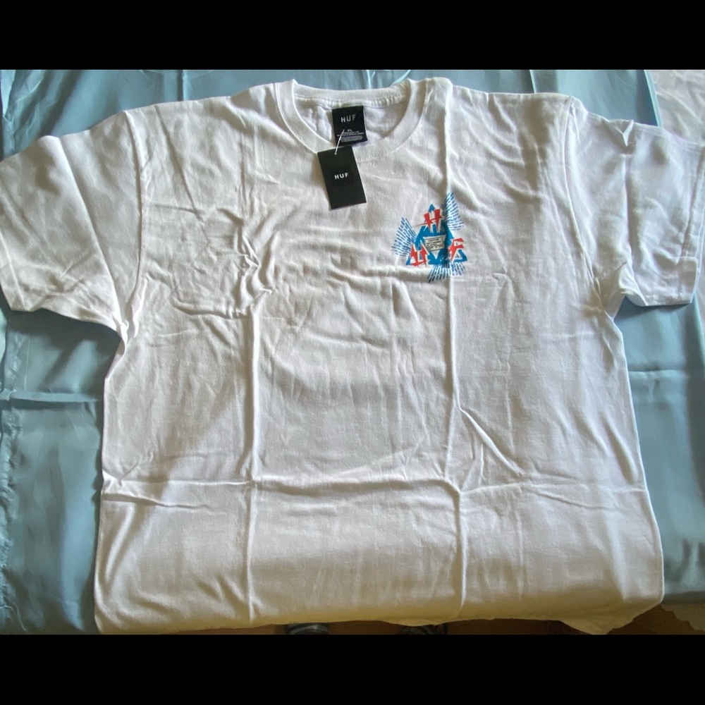 HUF mens tee shirt